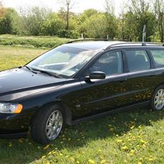 Volvo V70 D5