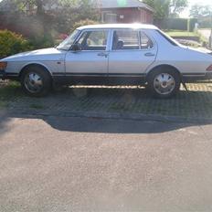 Saab 900 GLs *Færdelsesuheld*