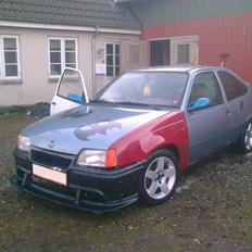 Opel kadett batmobil solgt