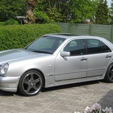 Mercedes Benz E 3,6 Lorinser DØD.... 