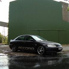Honda Accord 1.8 i ls Byttet
