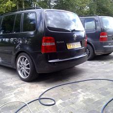 VW Touran Solgt!