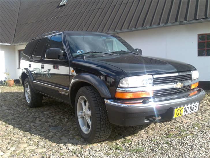 Chevrolet S10 Blazer 4,3 LT SOLGT - Solen skinner i kromen billede 1
