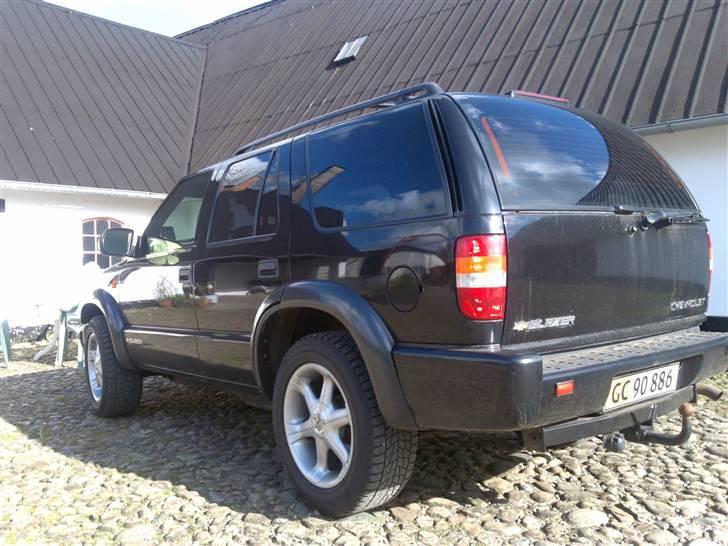 Chevrolet S10 Blazer 4,3 LT SOLGT - Bagfra tager den sig også godt ud. billede 3