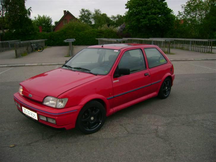 Ford Fiesta XR2I SOLGT! billede 2