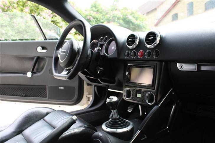 Audi TT Quattro "Creamy" - lidt opdateret interiør billede 10