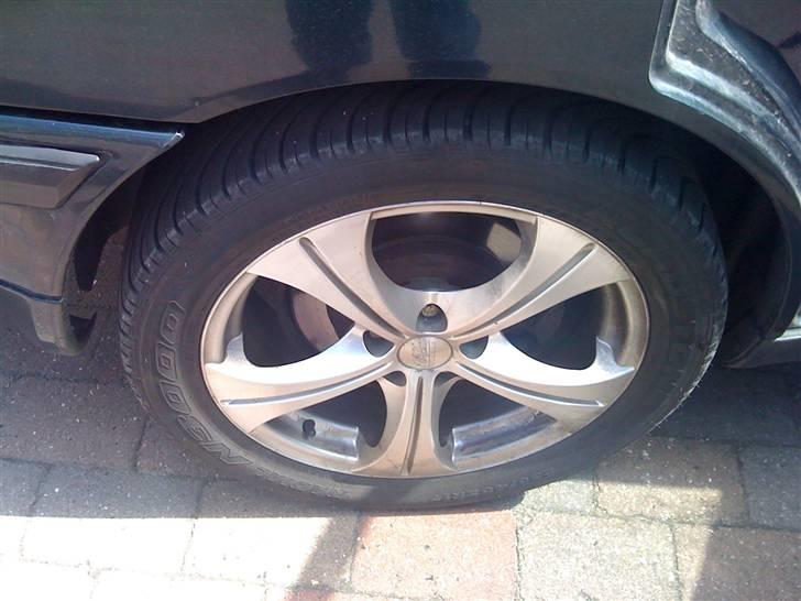 Peugeot 605 sv 3.0 (solgt) billede 7