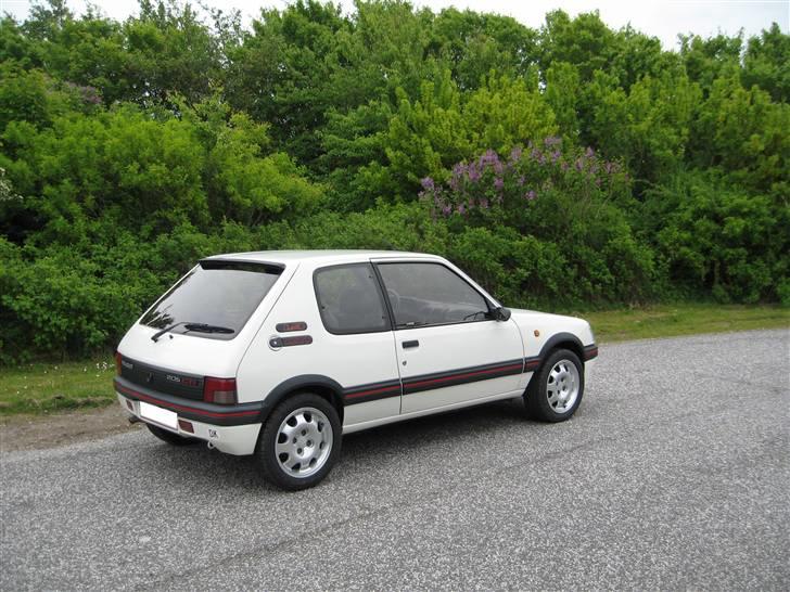 Peugeot 205 Gti billede 6