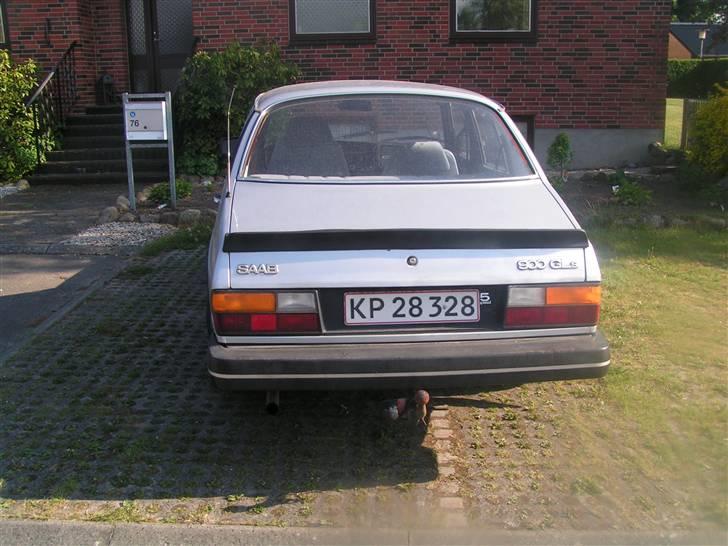 Saab 900 GLs *Færdelsesuheld* billede 3