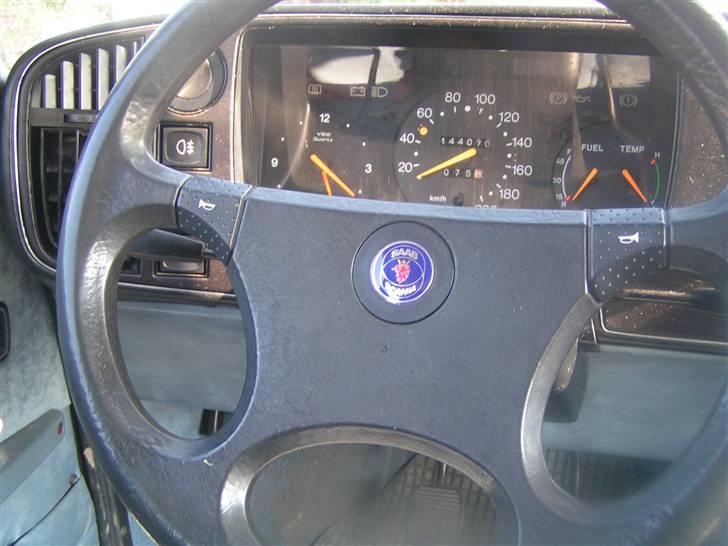 Saab 900 GLs *Færdelsesuheld* billede 6