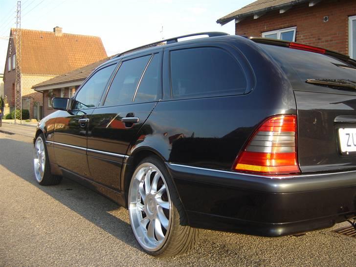 Mercedes Benz C220D SOLGT billede 4