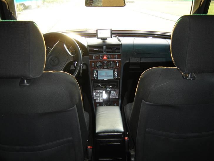 Mercedes Benz C220D SOLGT billede 8