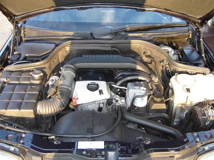 Mercedes Benz C220D SOLGT billede 13