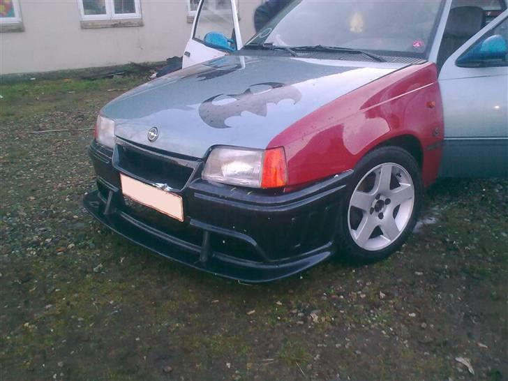 Opel kadett batmobil solgt billede 6