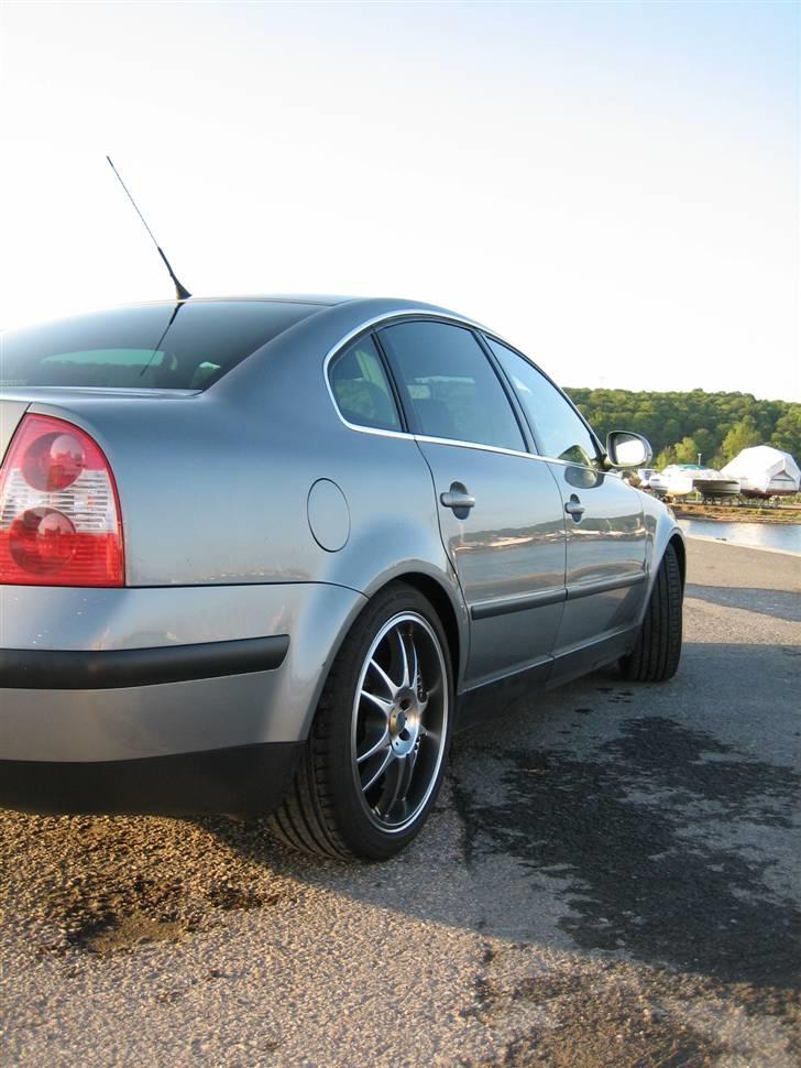 VW Passat 1,9 TDI (SOLGT) billede 3