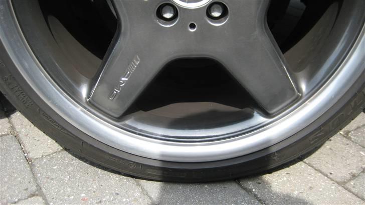 Mercedes Benz E 3,6 Lorinser DØD....  - Så skal der passes på de høje kantstene :0) billede 6