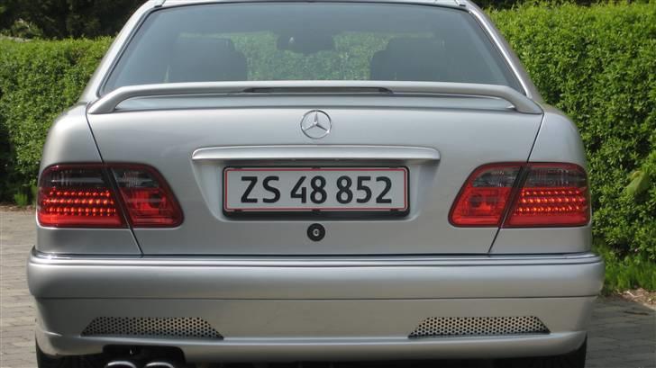 Mercedes Benz E 3,6 Lorinser DØD....  - Der er altså noget ved diode lygter, men spoileren skal snart af... billede 9