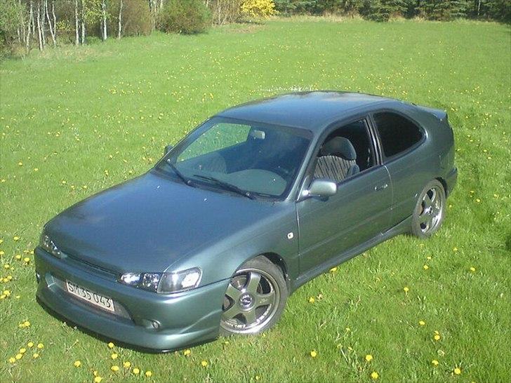 Toyota corolla 16v turbo - tænker på 16" og en lille undervogn :) billede 4