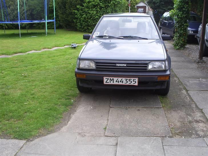 Toyota Starlet 1,0 billede 2