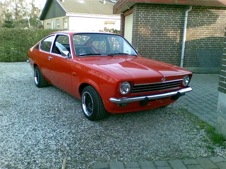 Opel kadett c coupé SOLGT - forråret 09 første gang ud af garagen.. billede 2