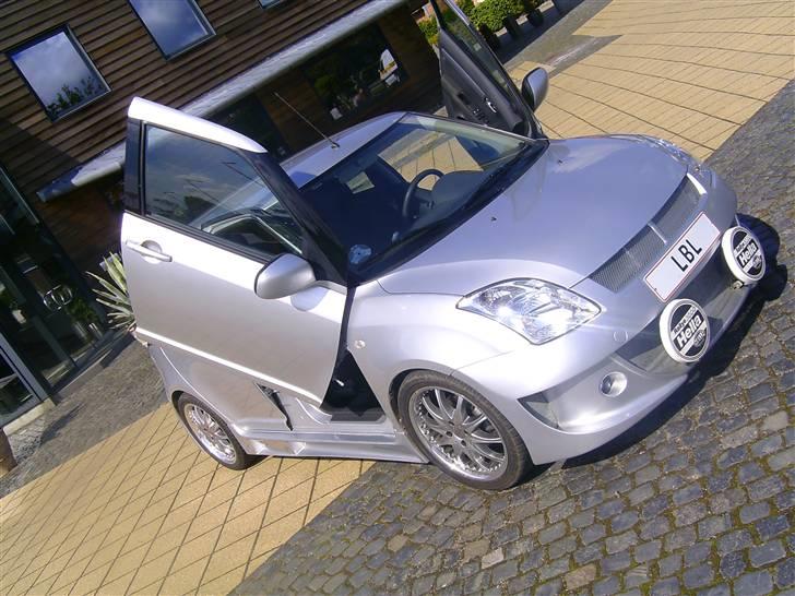 Suzuki swift billede 2