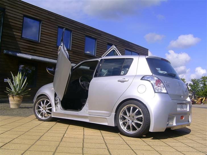 Suzuki swift billede 4