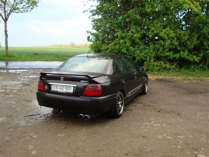 Honda Accord 1.8 i ls Byttet billede 9