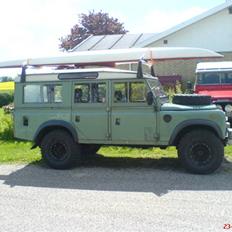 Land Rover Serie 3. 109"