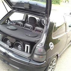 Opel Corsa 16v Sport