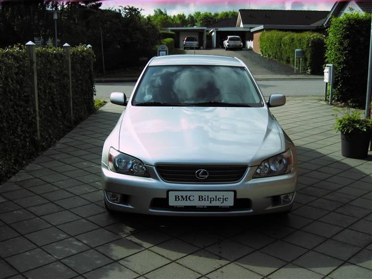 Lexus IS 200 SOLGT! billede 1