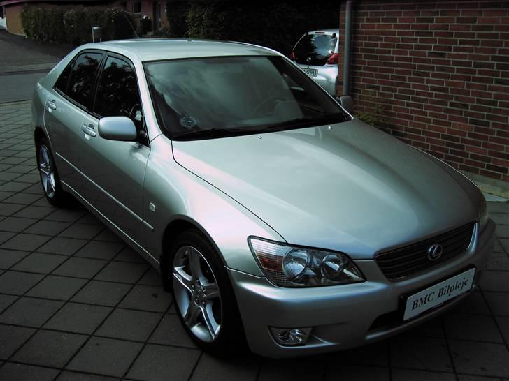 Lexus IS 200 SOLGT! billede 3