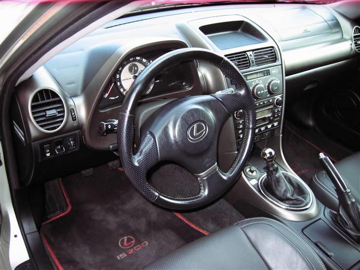 Lexus IS 200 SOLGT! billede 9