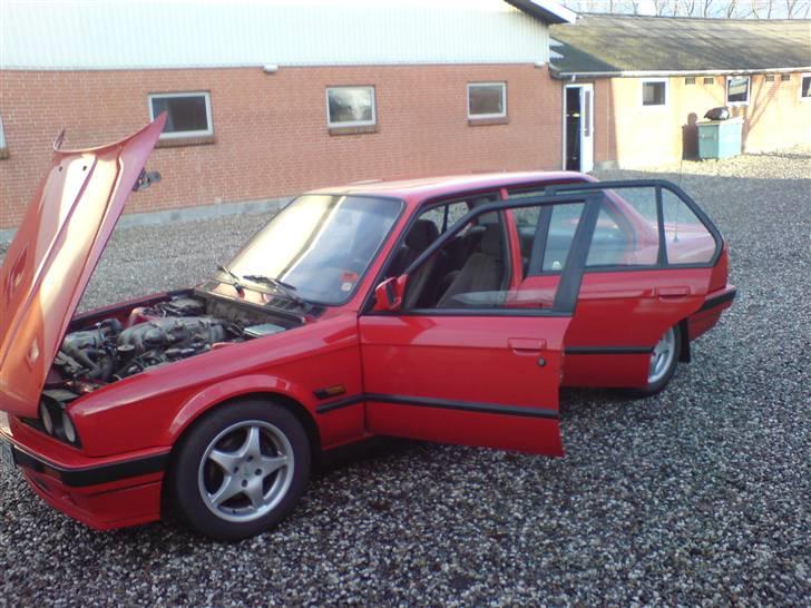 BMW e30 320/325i SOLGT :'( billede 5