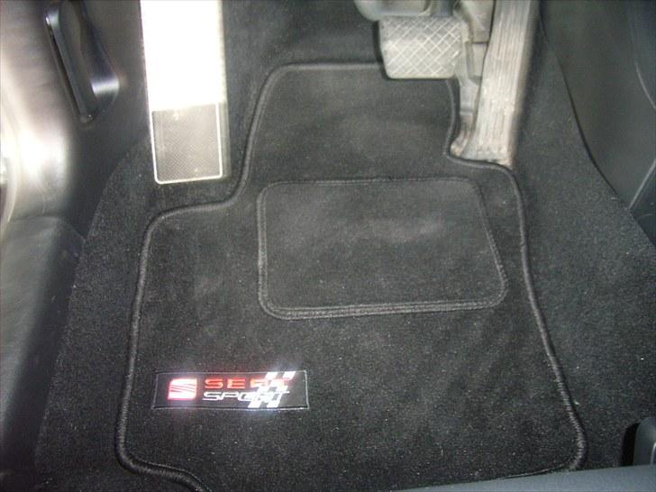 Seat Altea FR TFSI - Seat sport måtter og fodstøtte. billede 14