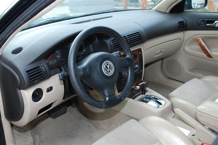 VW Passat 2,8 V6 SOLGT billede 2