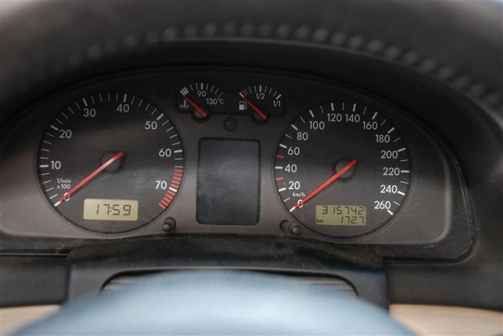 VW Passat 2,8 V6 SOLGT billede 8