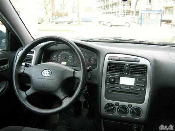 Toyota Avensis D4D - Set dejlige instrumentbord.. nydeligt.. billede 2