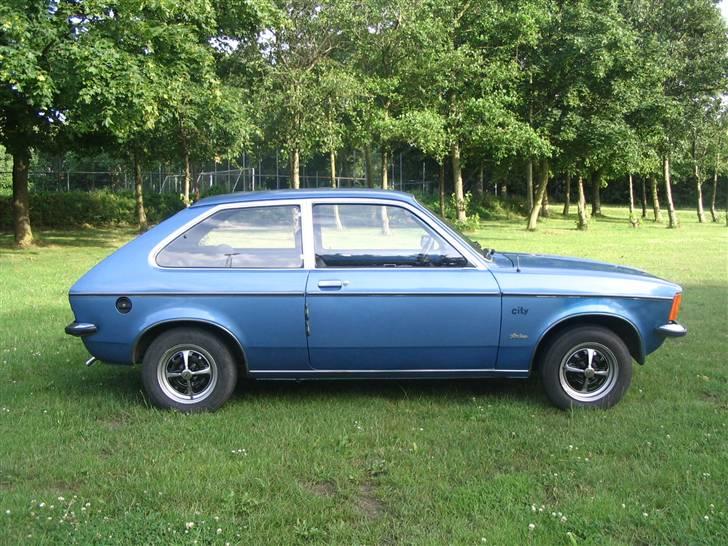 Opel Kadett C City Berlina billede 5