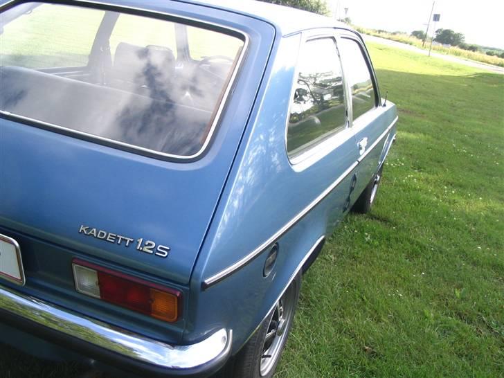 Opel Kadett C City Berlina billede 7