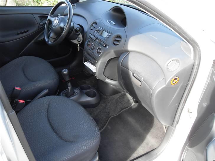 Toyota Yaris D4D (SOLGT) billede 12