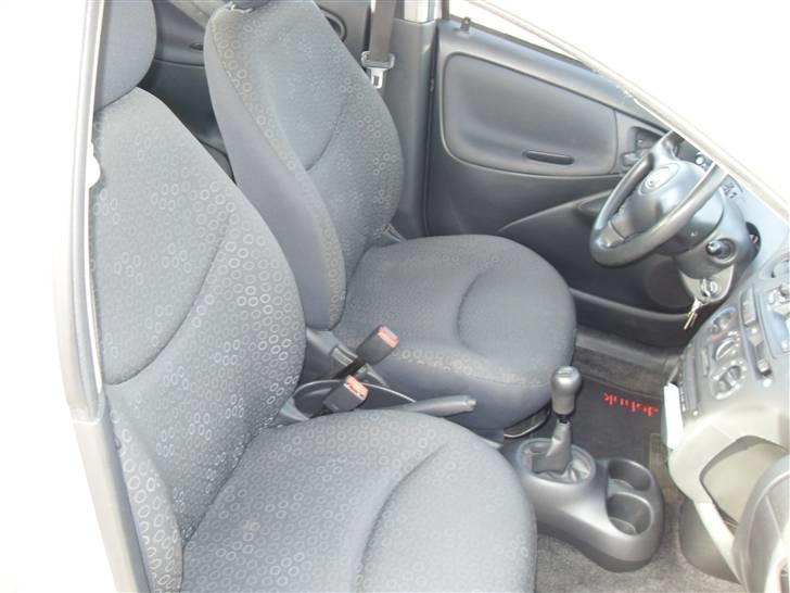 Toyota Yaris D4D (SOLGT) billede 13