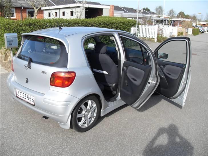 Toyota Yaris D4D (SOLGT) billede 15