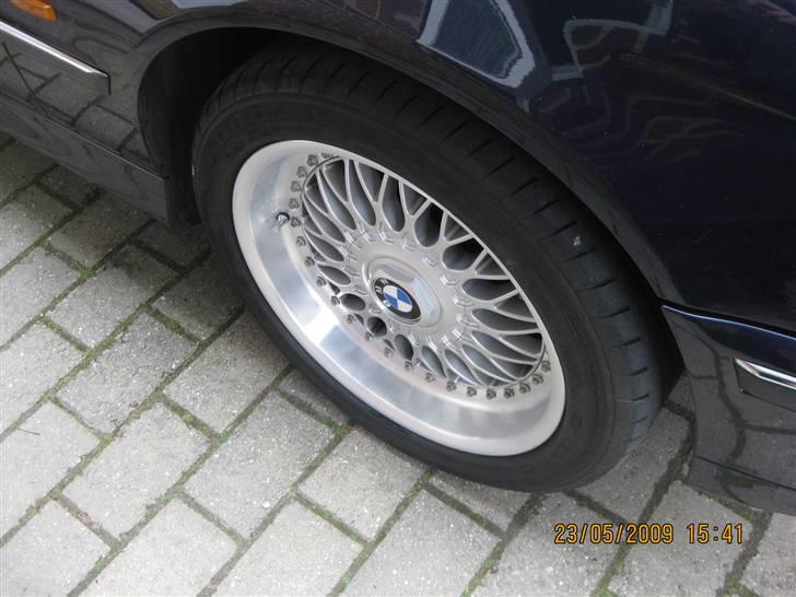 BMW 523i solgt billede 5