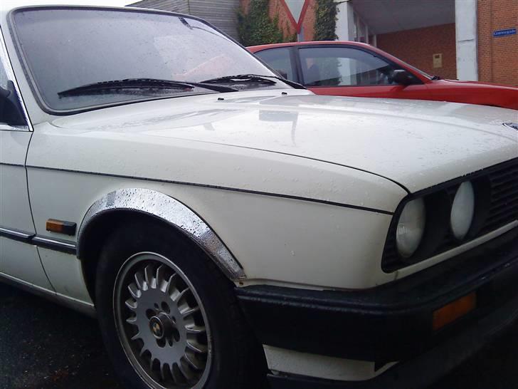 BMW 320i e30 billede 5