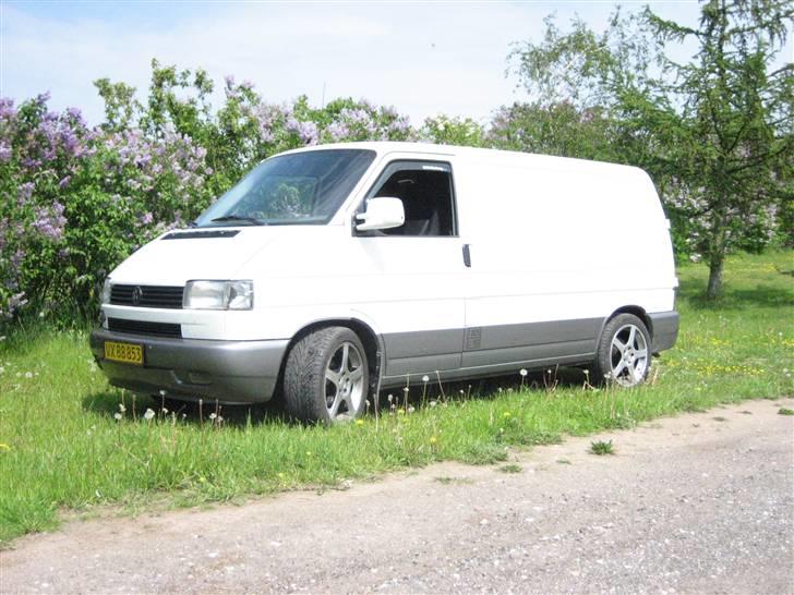 VW Transporter T4 TDI(SOLGT) billede 1