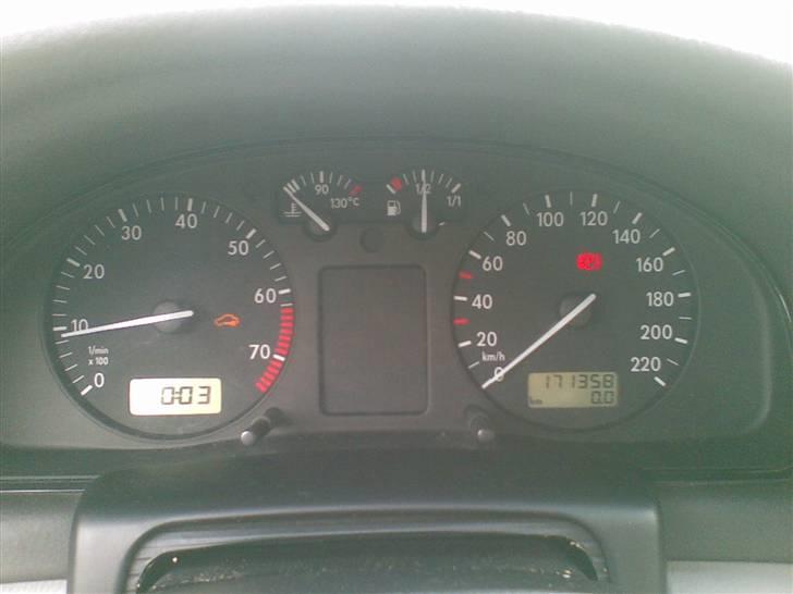 VW passat limousine SOLGT billede 6