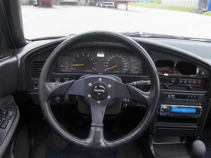 Subaru Legacy Turbo AWD - MOMO Rat---og så er det std billede 5