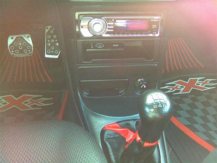 Mazda 323c BA SOLGT billede 8