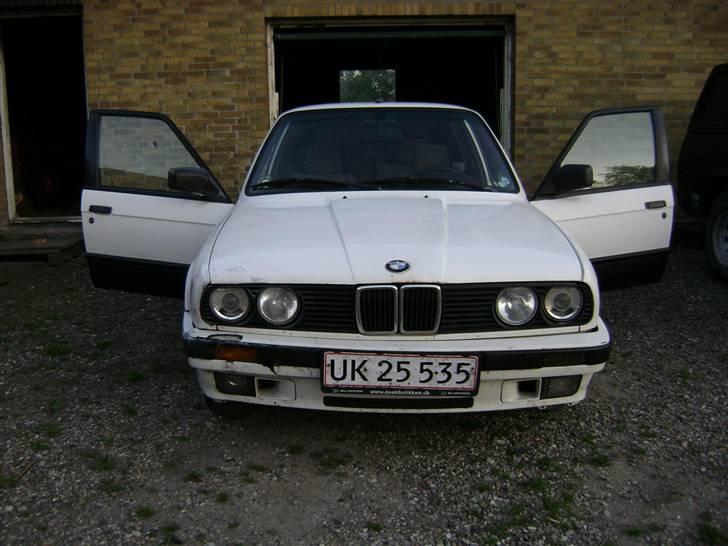 BMW 320 i touring solgt billede 4