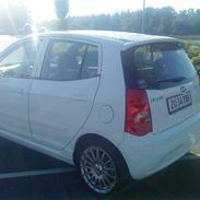 Kia Picanto EX